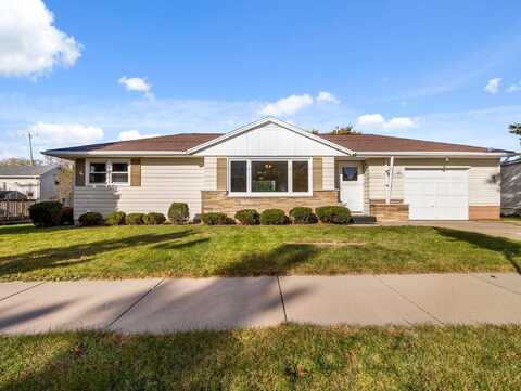 706 S 2nd St, Watertown, WI 53094