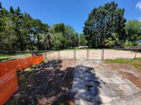 5647 LORENZEN ROAD, PORT RICHEY, FL 34668