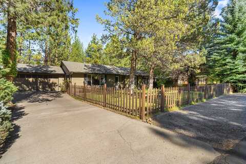 20590 Woodside Court, Bend, OR 97702