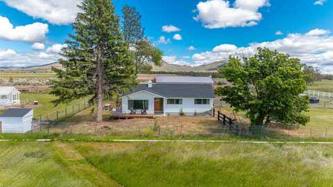 17435 Hahlen Avenue, Powell Butte, OR 97753