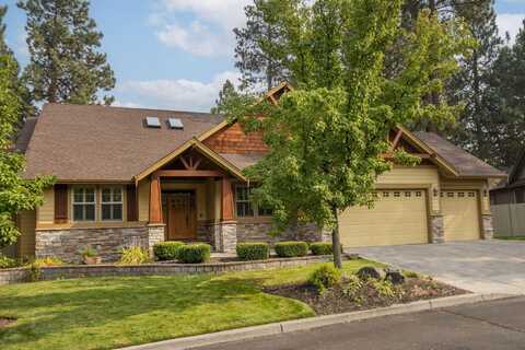 61004 Creekstone Loop, Bend, OR 97702