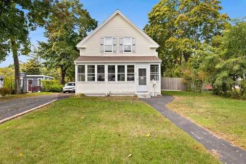 23 Elm St, Middleboro, MA 02346