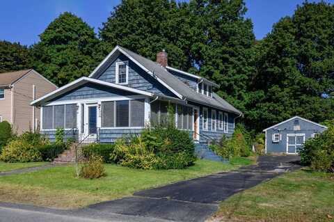 46 Crescent St, Rockland, MA 02370