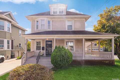 181 Cleveland Avenue, Mineola, NY 11501