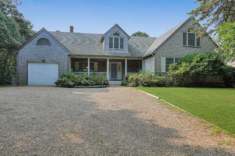 24 Dark Woods Road, Edgartown, MA 02539