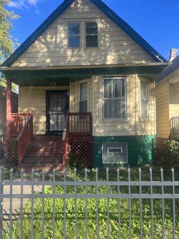 6835 S Winchester Avenue, Chicago, IL 60636