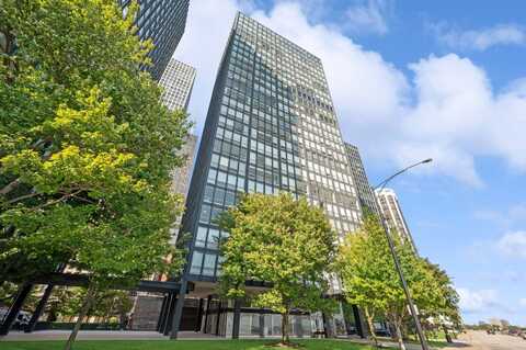 880 N LAKE SHORE Drive, Chicago, IL 60611