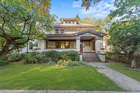 825 Clinton Avenue, Oak Park, IL 60304