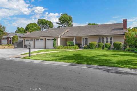 6042 Foxfield Lane, Yorba Linda, CA 92886