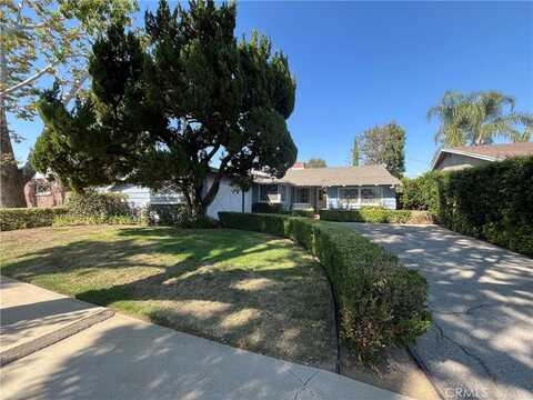 22607 Collins Street, Woodland Hills, CA 91367