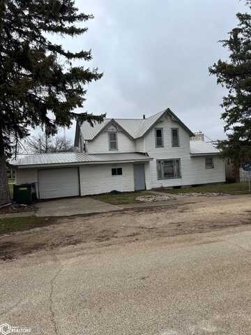 203 W Lost Island Street, Graettinger, IA 51342