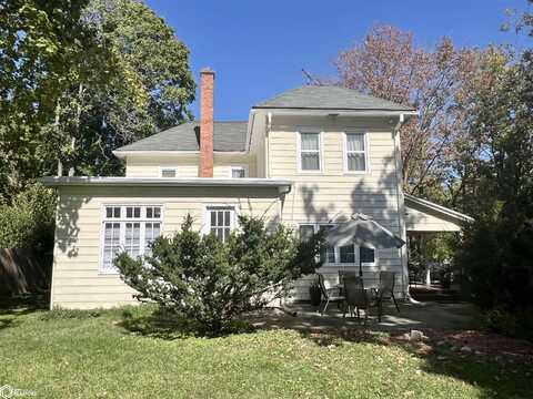 802 E Burlington Avenue, Fairfield, IA 52556