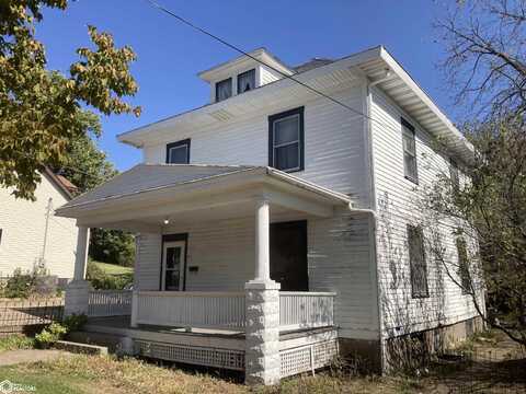 916 N Central Avenue, Burlington, IA 52601