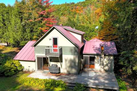 91 Arnold Mountain Road, Stockbridge, VT 05772