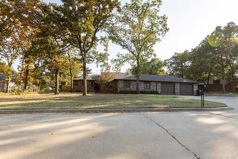 107 Oak Ridge Drive, Cleveland, OK 74020