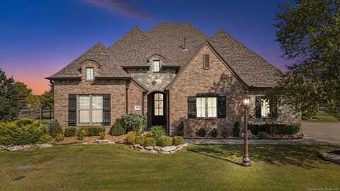 18441 E Persimmon Lane, Owasso, OK 74055