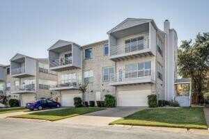 704 Oakbrook Drive, Lewisville, TX 75057