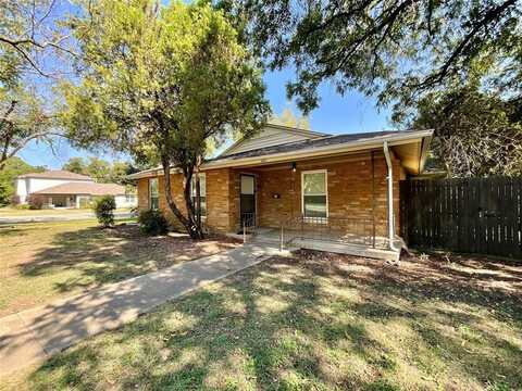 3817 Trail Lake Drive, Fort Worth, TX 76109