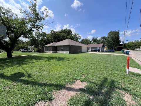 1331 Lanius Street, Gainesville, TX 76240