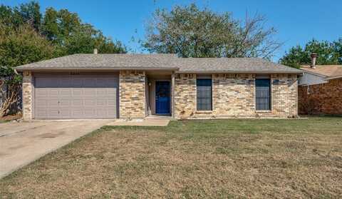 6312 Sandhurst Lane E, North Richland Hills, TX 76182