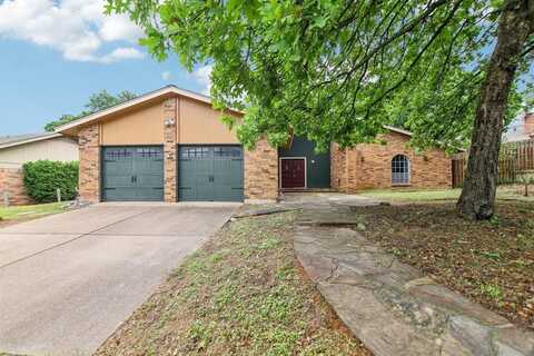 711 Vail Drive, Arlington, TX 76012