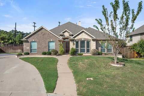 211 Chateau Avenue, Kennedale, TX 76060