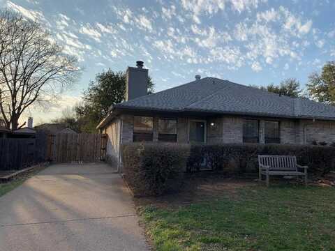 2805 Brittany Drive, Euless, TX 76039