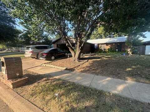 4028 Horizon Pl, Fort Worth, TX 76133