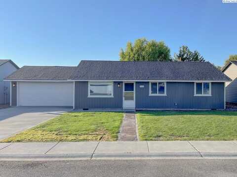 4831 Holly Way, West Richland, WA 99353