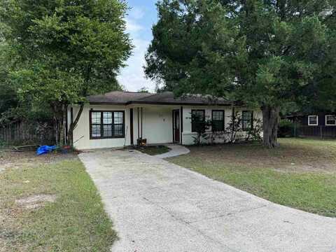 5758 Hickory St, Milton, FL 32570