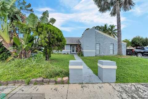 7111 NW 44th Ct, Lauderhill, FL 33319