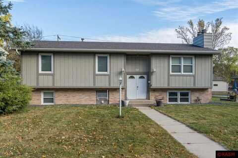 616 W 8th Street, Mankato, MN 56001