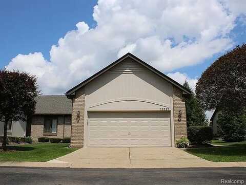 13187 HIGHLAND Circle, Sterling Heights, MI 48312