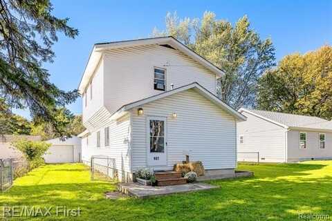 807 CLINTON Street, Algonac, MI 48001