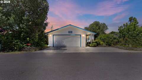 1600 RHODODENDRON DR, Florence, OR 97439