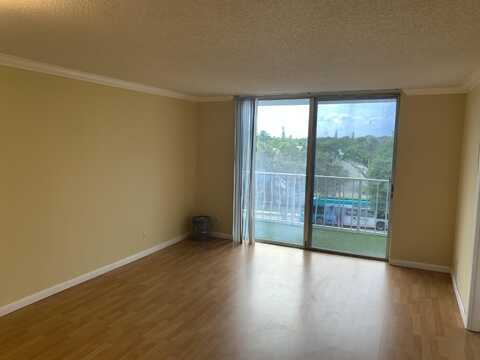 500 Executive Center Drive, West Palm Beach, FL 33401