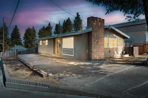 2417 S Ray St, Spokane, WA 99223