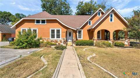 1108 W Coll Street, New Braunfels, TX 78130