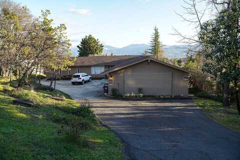 3676 Princeton Way, Medford, OR 97504