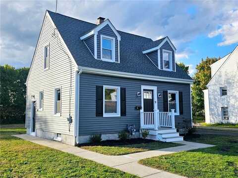 9 Haswell Street, Westerly, RI 02891