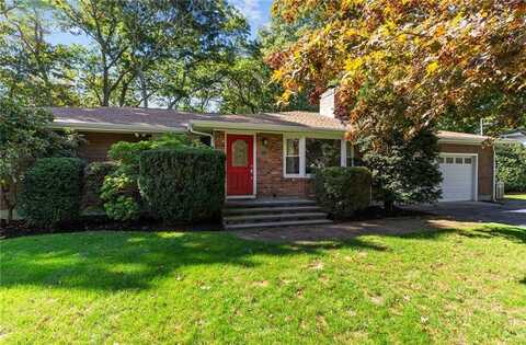 39 Lincoln Drive, Johnston, RI 02919