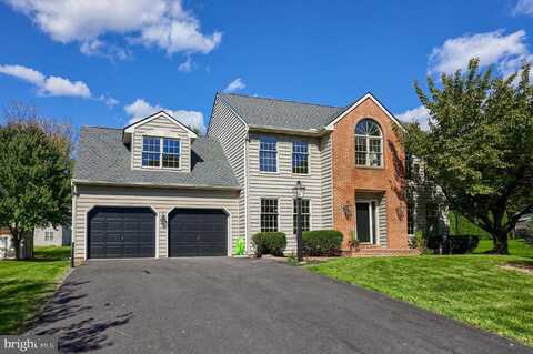 325 N FARM DRIVE, LITITZ, PA 17543