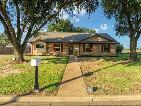 221 Coventry Drive, Hewitt, TX 76643