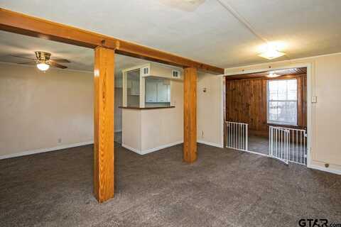 4Th, TYLER, TX 75701