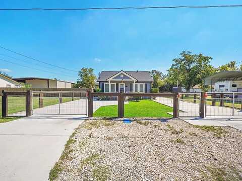 5Th, HIGHLANDS, TX 77562