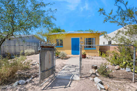 8Th, TUCSON, AZ 85701