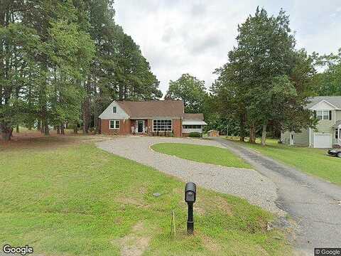 Pinecrest, WAKEFIELD, VA 23888