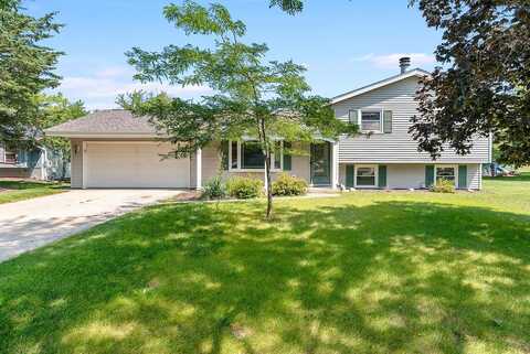 Oriole, WEST BEND, WI 53090