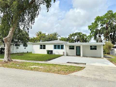 121St, NORTH MIAMI, FL 33161