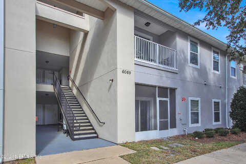 Maggies Circle, Jacksonville, FL 32244